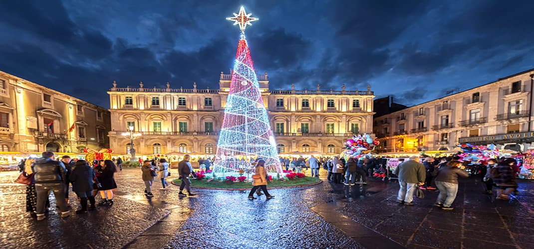Piazza Universita, Catania, Sicily, Italy